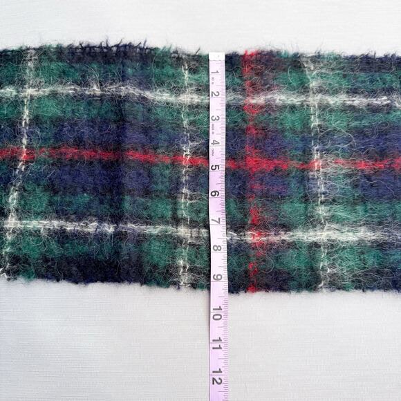 Vintage Mohair & Wool Plaid Fringed Scarf Wrap Made in Scotland 47 x 9 in - Picture 4 of 5